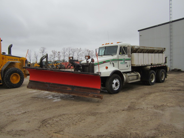 2003 Peterbilt Plow Sander